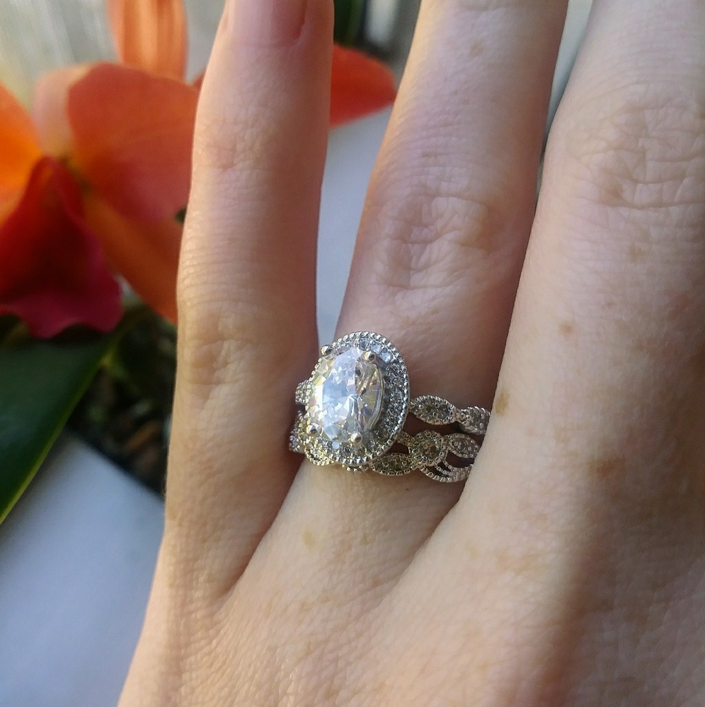 NWT The Sera Ring Set